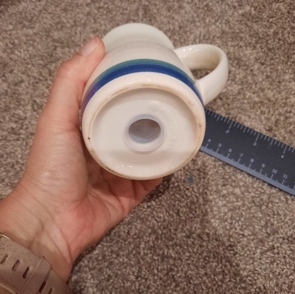 Pfaltzgraff Northwinds large salt shaker - Picture 3 of 3